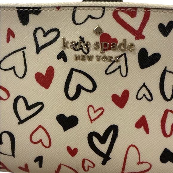 Kate Spade New York Scribble Hearts wallet or wristlet. - Picture 7 of 7